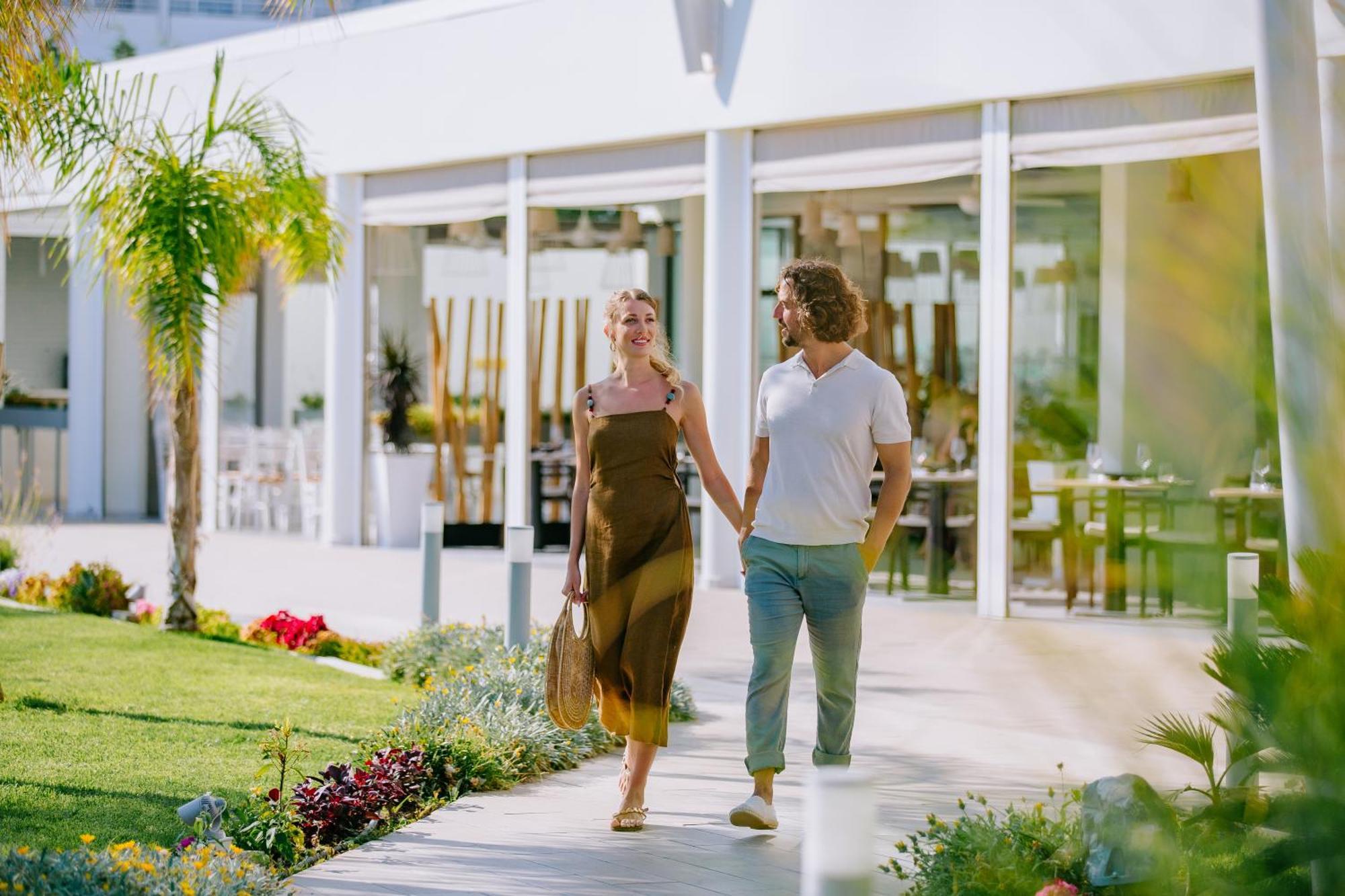 Ivi Mare - Designed For Adults By Louis Hotels Geroskipou Exteriör bild The Village