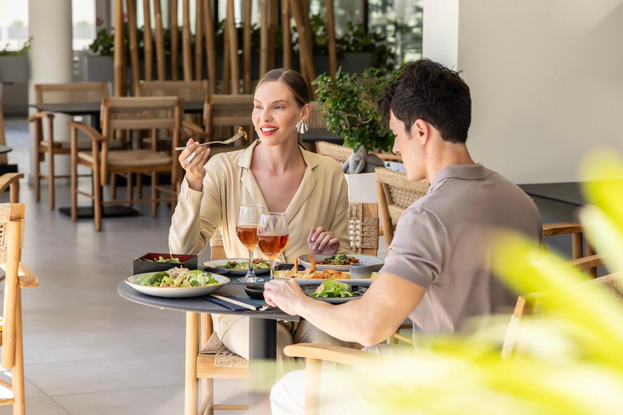 Ivi Mare - Designed For Adults By Louis Hotels Geroskipou Exteriör bild Restaurant