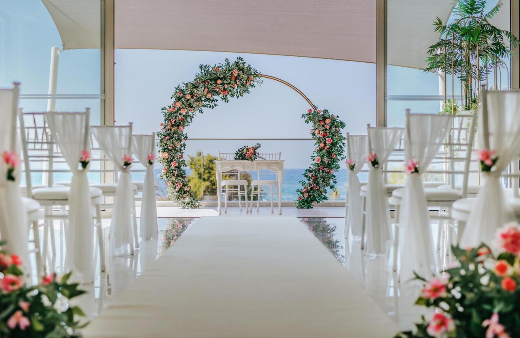 Ivi Mare - Designed For Adults By Louis Hotels Geroskipou Exteriör bild Wedding Chapel